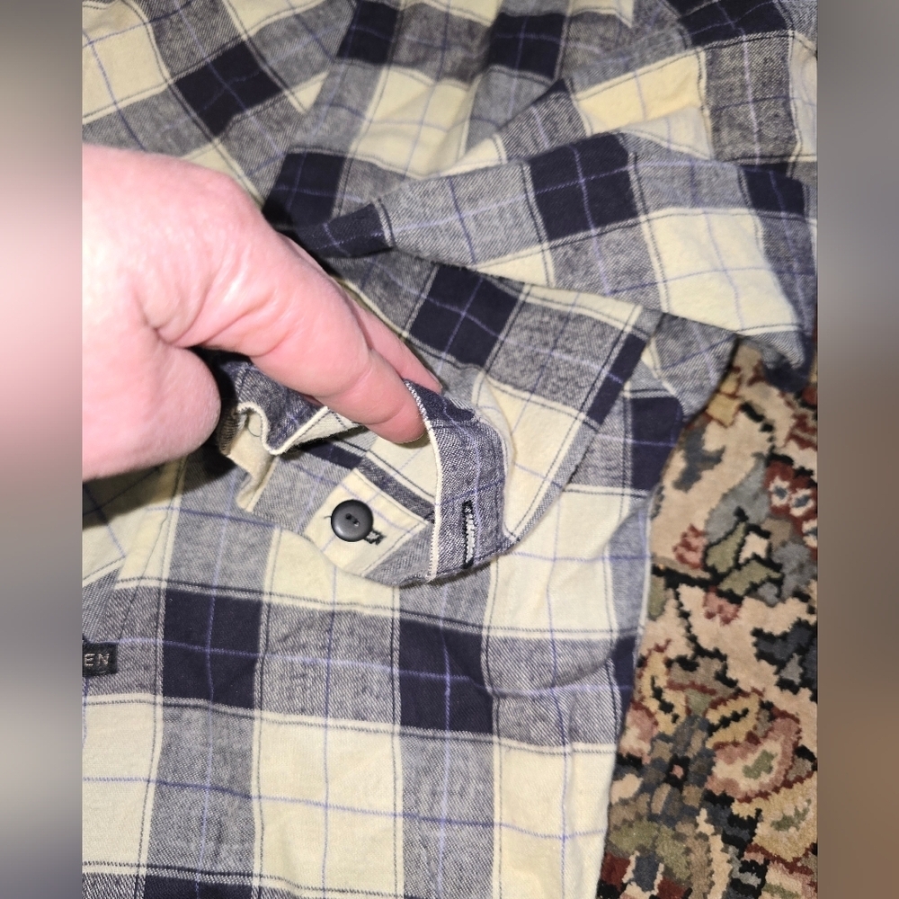 Hang Ten 100% cotton plaid Shirt. Women's medium - Picture 4 of 7